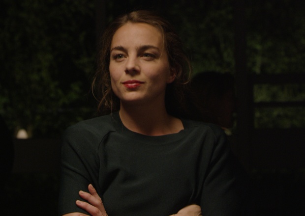 she_her_theater_a022_c005_0415ip2_0378